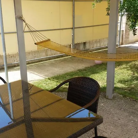 וילה Alsos House *