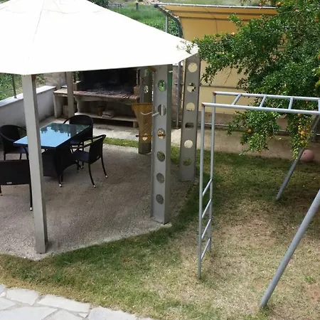 וילה Alsos House *